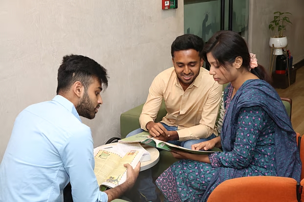 এক দিনে ১৪টি চাকরির পরীক্ষা, কী করবেন পরীক্ষার্থীরা