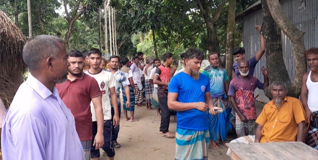 কুড়িগ্রামে বিয়াই-বিয়ানীর আপত্তিকর সম্পর্ক, অত:পর বিয়ানীর আ-ত্ম-হ-ত্যা