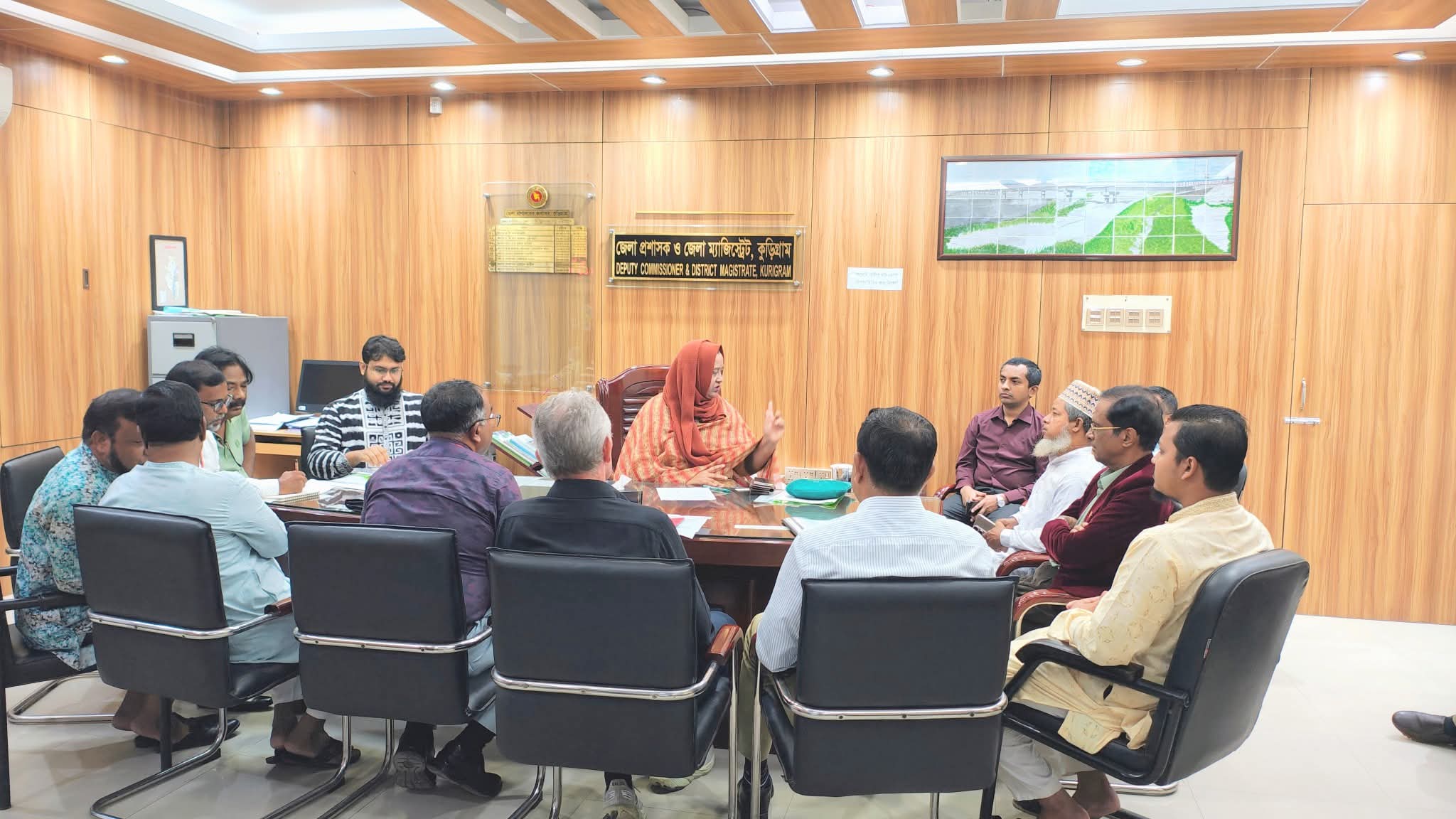 কুড়িগ্রামে রেড ক্রিসেন্টের নবগঠিত কমিটির সঙ্গে উচ্চ পর্যায়ের মতবিনিময় সভা
