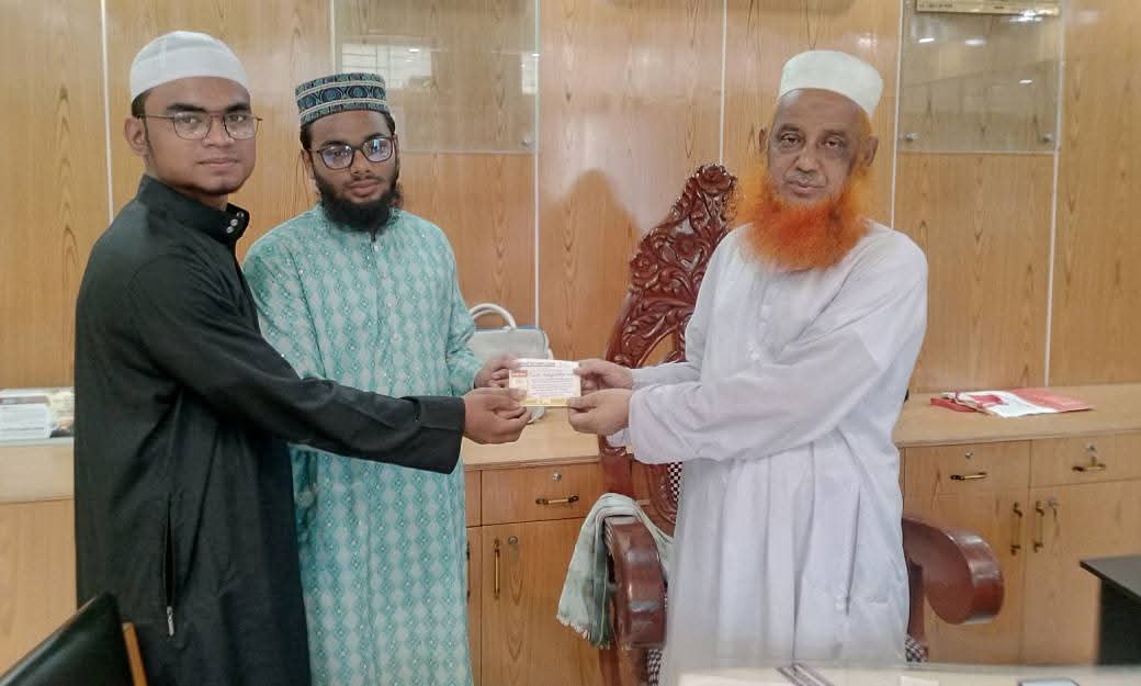 “অধ্যক্ষের কক্ষ নাকি পার্টি অফিস?”—কুড়িগ্রামে সোশ্যাল মিডিয়ায় সমালোচনার ঝড়
