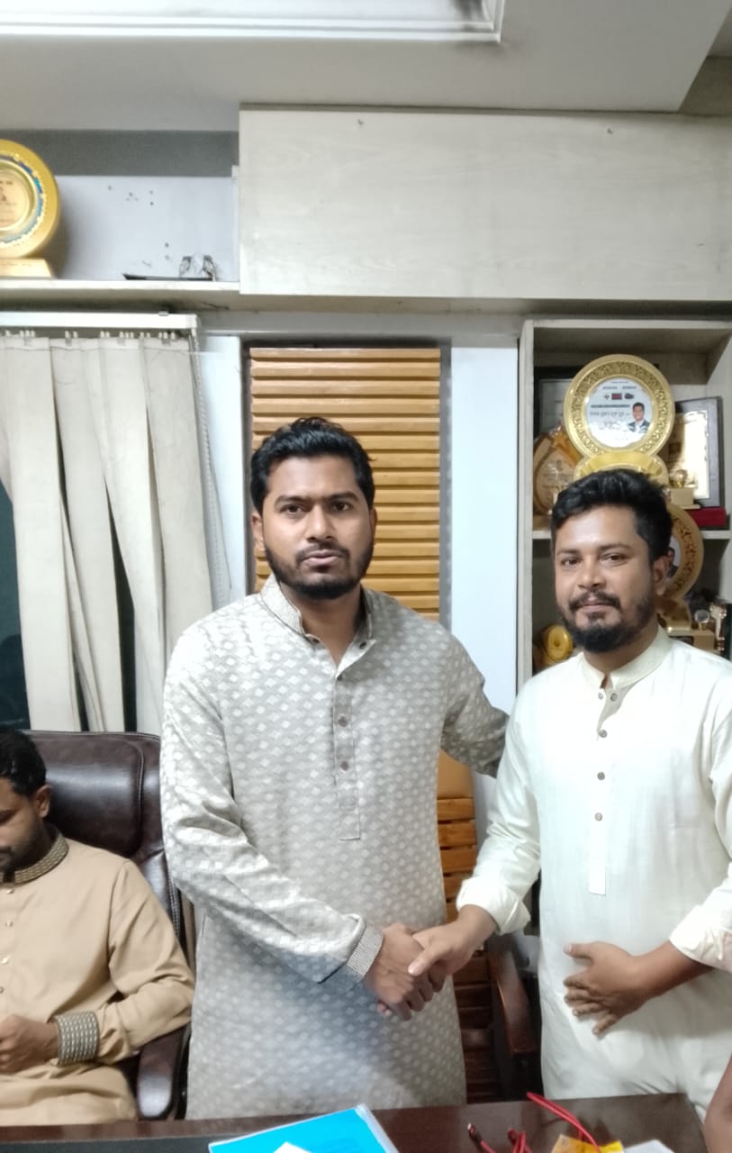 নুরের সাথে ভূরুঙ্গামারী ছাত্র অধিকার পরিষদের সভাপতি সৌজন্য সাক্ষাতে দিক নির্দেশনা