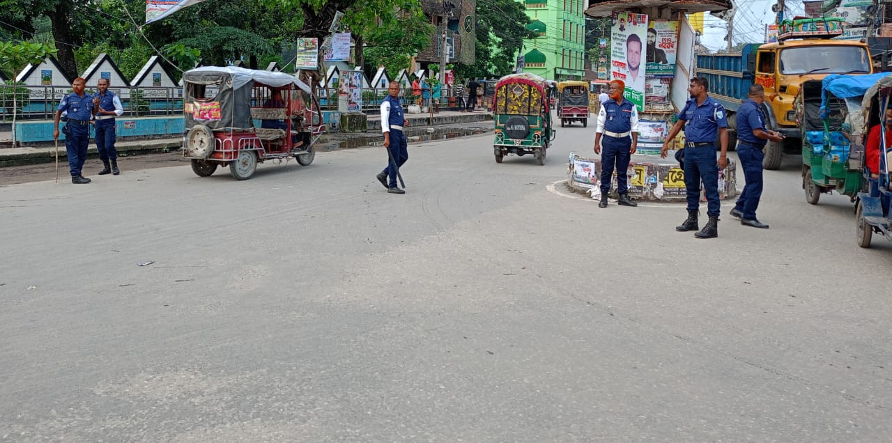 যানজট নিরসনে নিরলস প্রচেষ্টা, বদলে যাচ্ছে কুড়িগ্রামের সড়ক চিত্র