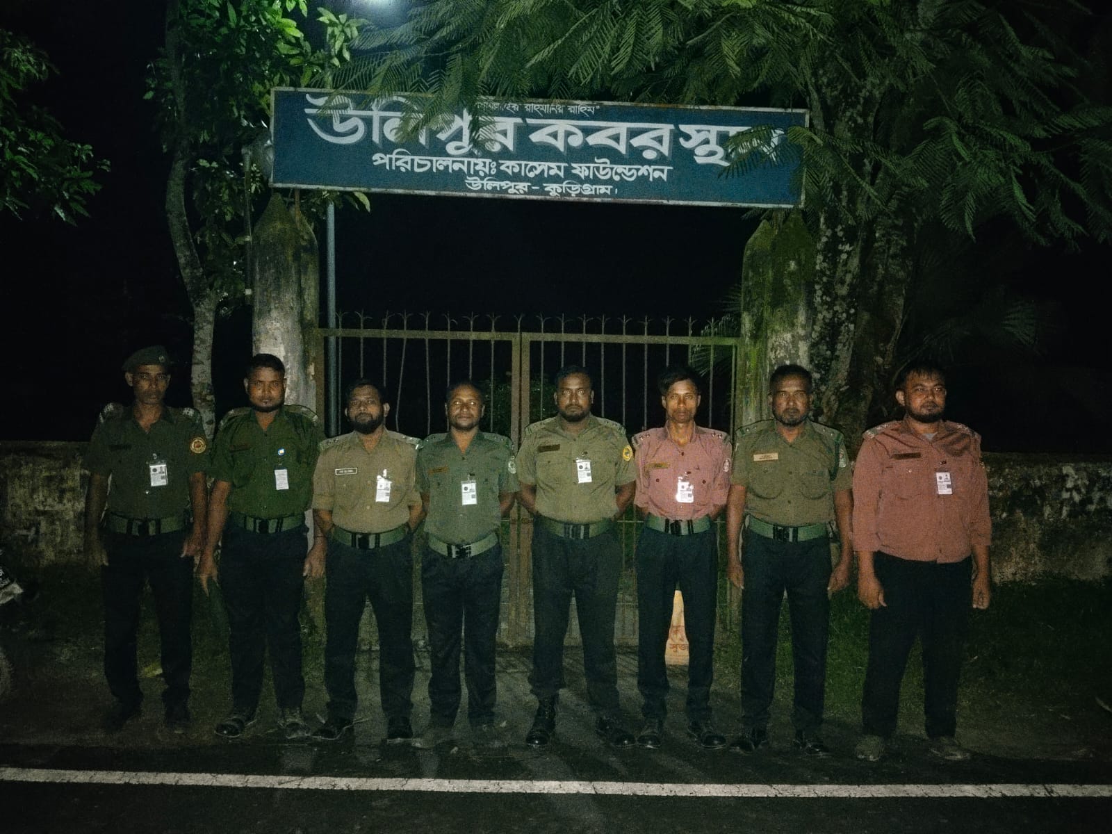 উলিপুরে জুলাই আন্দোলনে শহীদদের সমাধির, নিরাপত্তায় আনসার মোতায়েন