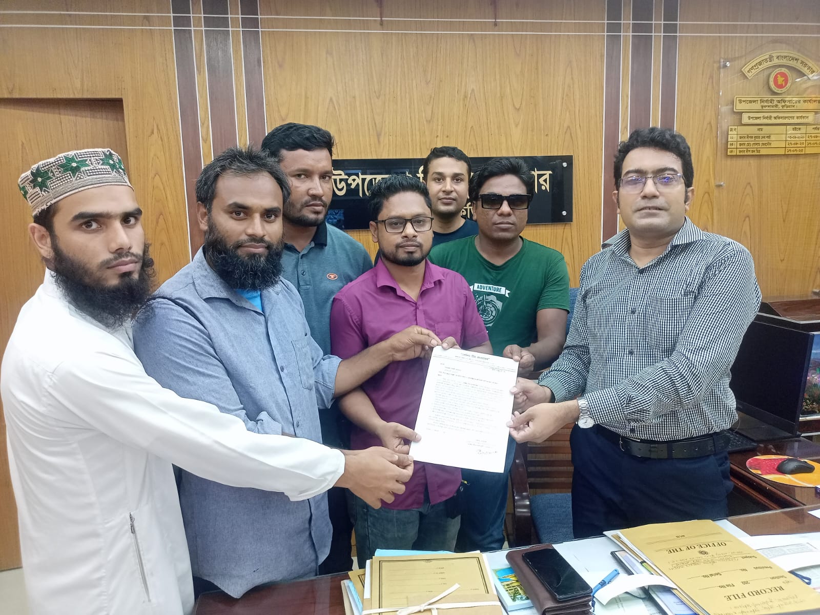 ভূরুঙ্গামারীতে হিং*স্র কুকুরের তাণ্ডব, সুরক্ষায় “সোলিড টিম বাংলাদেশের” ৭ দফা দাবি