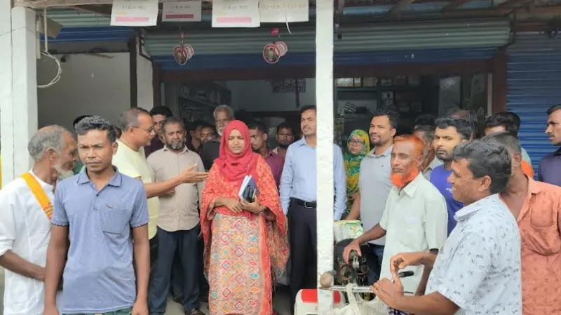 ফুলবাড়ীতে মেয়াদ উত্তীর্ণ কীটনাশক জব্দ