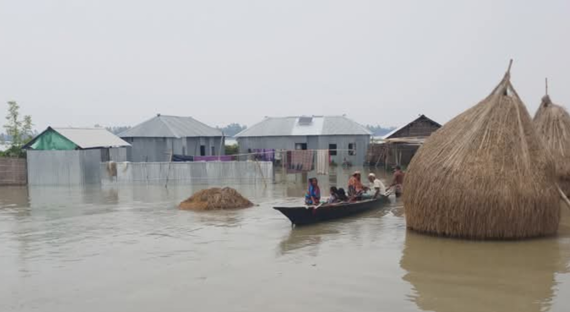 কুড়িগ্রামের উলিপুরে বজ্রপাতে স্বামী-স্ত্রীর মর্মান্তিক মৃত্যু, সন্তানরা অক্ষত