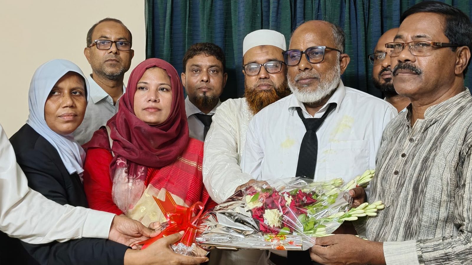 কুড়িগ্রাম জেলা আইনজীবী সমিতির নির্বাচনে সভাপতি ফখরুল সাধারণ সম্পাদক তাজুল