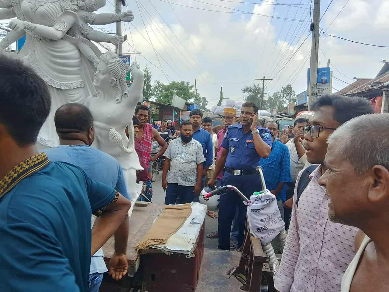 “উলিপুরে প্রতিমা ভাংচুর” শিরোনামে প্রচারিত সংবাদে কোনো সত্যতা নেই