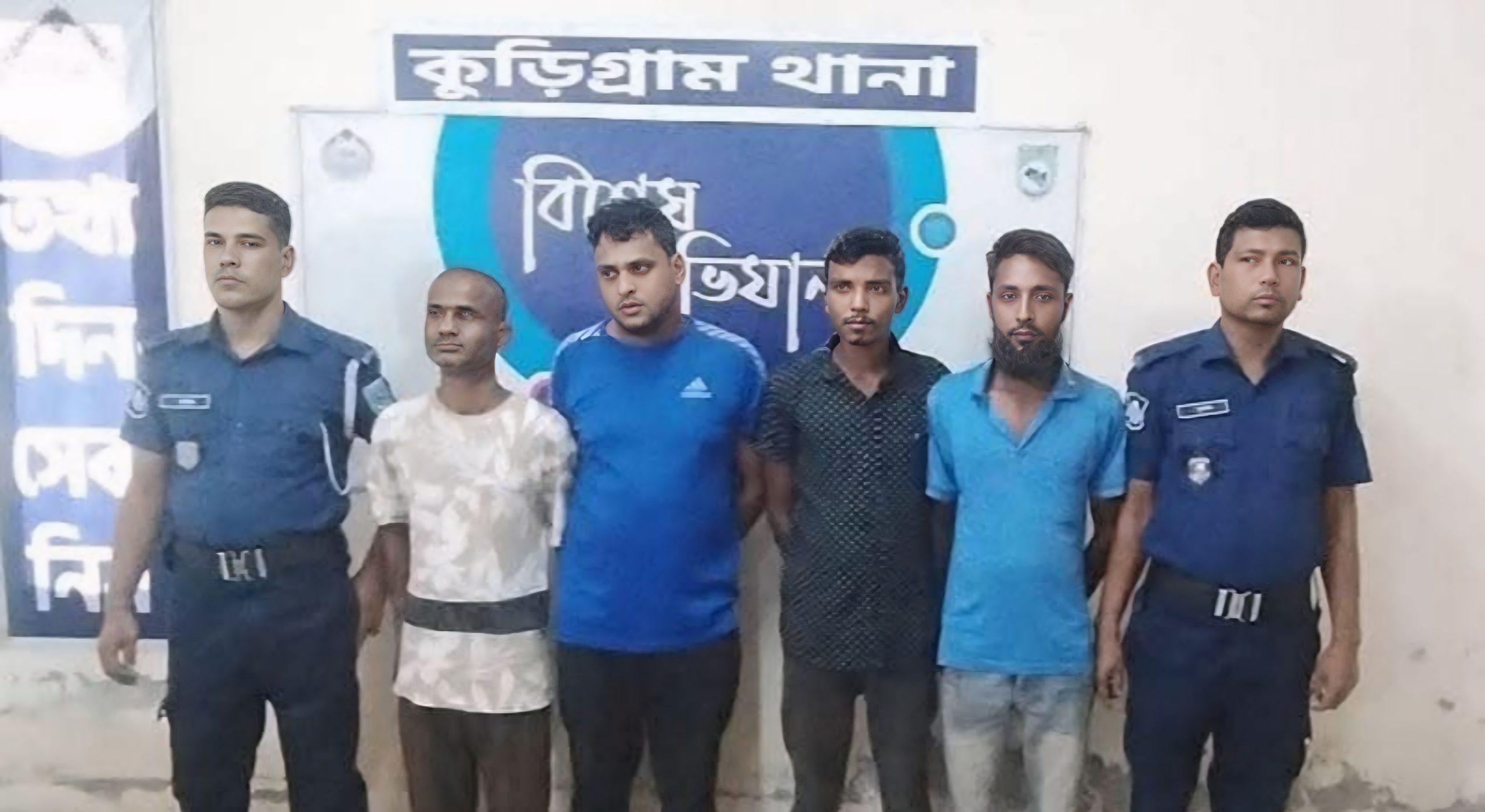 কুড়িগ্রাম জেনারেল হাসপাতালে রোগী হয়রানির অভিযোগে দালাল চক্রের ৫ সদস্য গ্রেফতার
