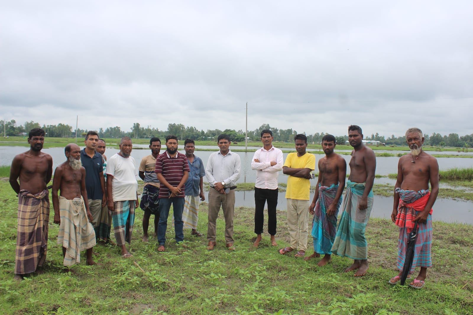 ভূরুঙ্গামারীতে বৃষ্টি ও নদীর পানিতে ক্ষতিগ্রস্ত কৃষকরা ভূট্টা বাদে ৯ প্রকার বীজ প্রণোদনা পাবে ৪২০০ কৃষক