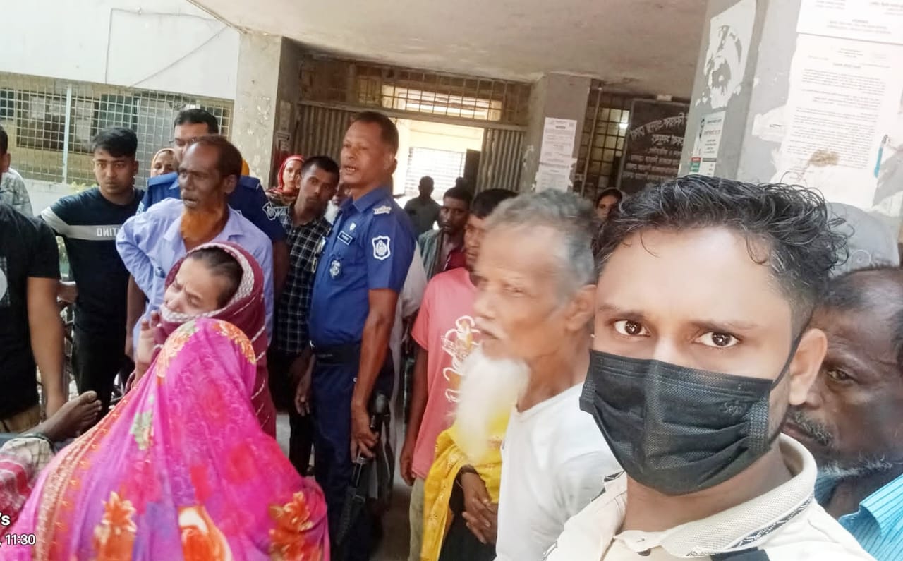 উলিপুরে চিকিৎসকের অবহেলায় রোগীর মৃত্যুর অভিযোগ
