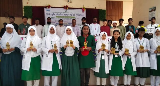 ভূরুঙ্গামারীতে বাল্যবিবাহ প্রতিরোধে বিতর্ক, কুইজ ও আলোচনা সভা অনুষ্ঠিত