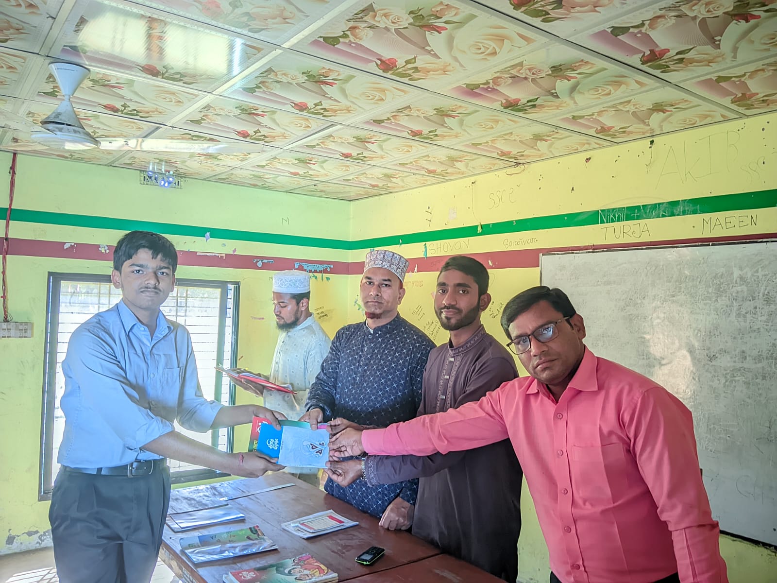 ভূরুঙ্গামারী পাইলট উচ্চ বিদ্যালয়ে ছাত্রশিবিরের উদ্যোগে কুইজ প্রতিযোগিতা অনুষ্ঠিত