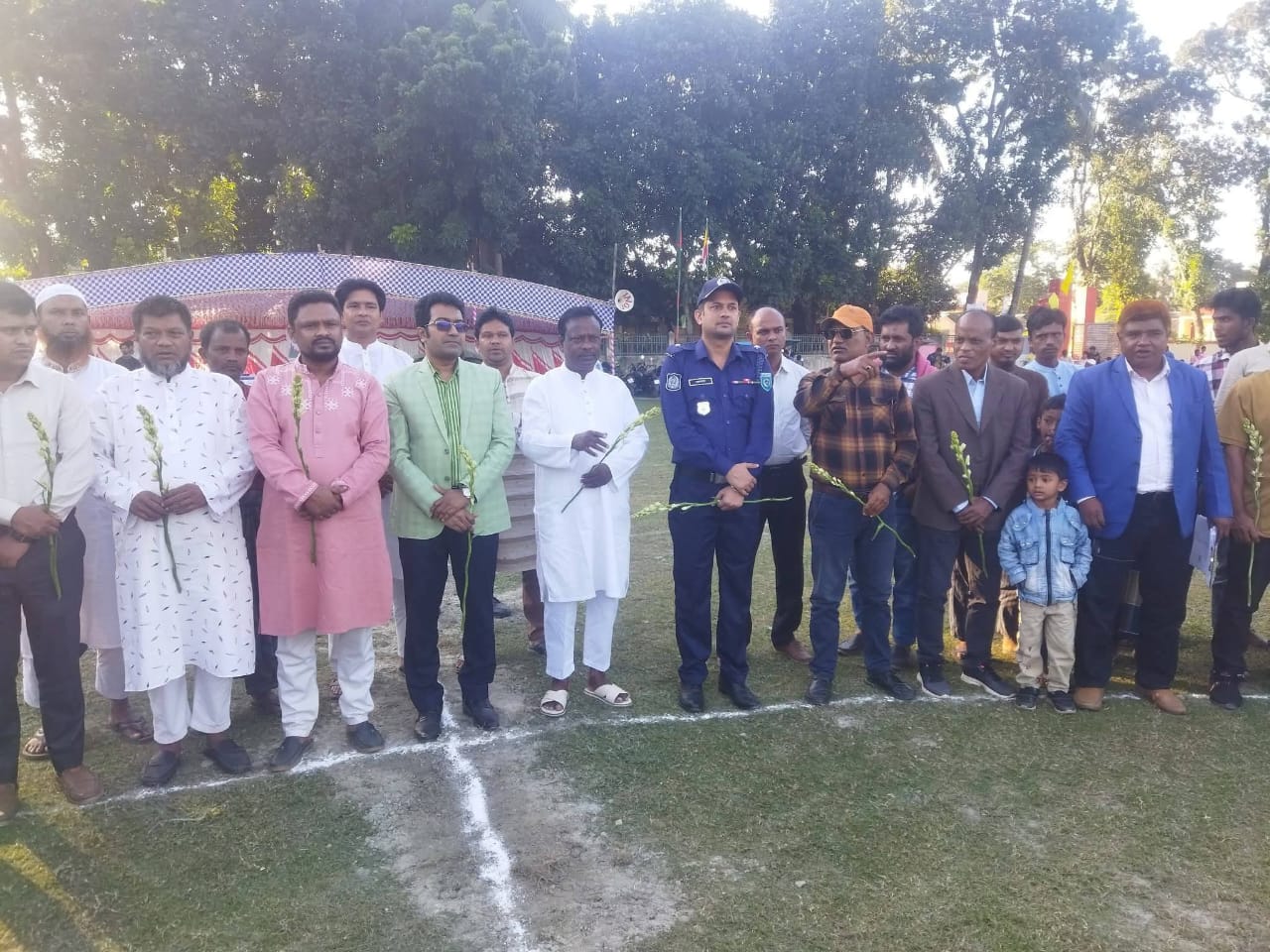 ভূরুঙ্গামারীতে তারুণ্যের উৎসব ২০২৫ উপলক্ষে আন্তঃইউনিয়ন ফুটবল প্রতিযোগিতার উদ্বোধন