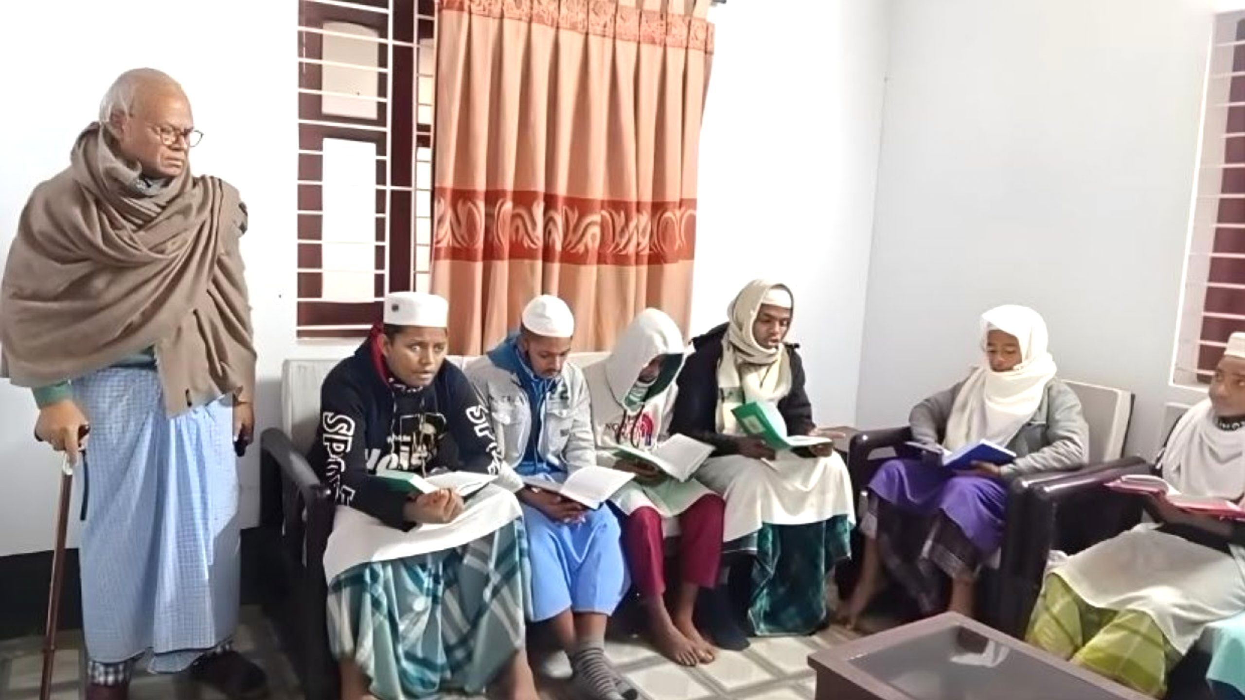 খালেদা জিয়ার সুস্থতা কামনায় কুড়িগ্রামে দোয়া, কুরআন খতম ও সদকা বিতরণ