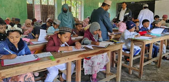 ভূরুঙ্গামারীতে কিন্ডারগার্টেন অ্যান্ড প্রি-ক্যাডেট স্কুল ফাউন্ডেশনের বৃত্তি পরীক্ষা অনুষ্ঠিত