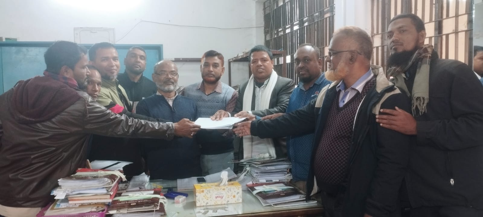 সংসদ নির্বাচনে কুড়িগ্রাম-২ আসনে প্রতিদ্বন্দ্বিতা করতে মনোনয়ন পত্র সংগ্রহ করলেন এবি পার্টি প্রার্থী