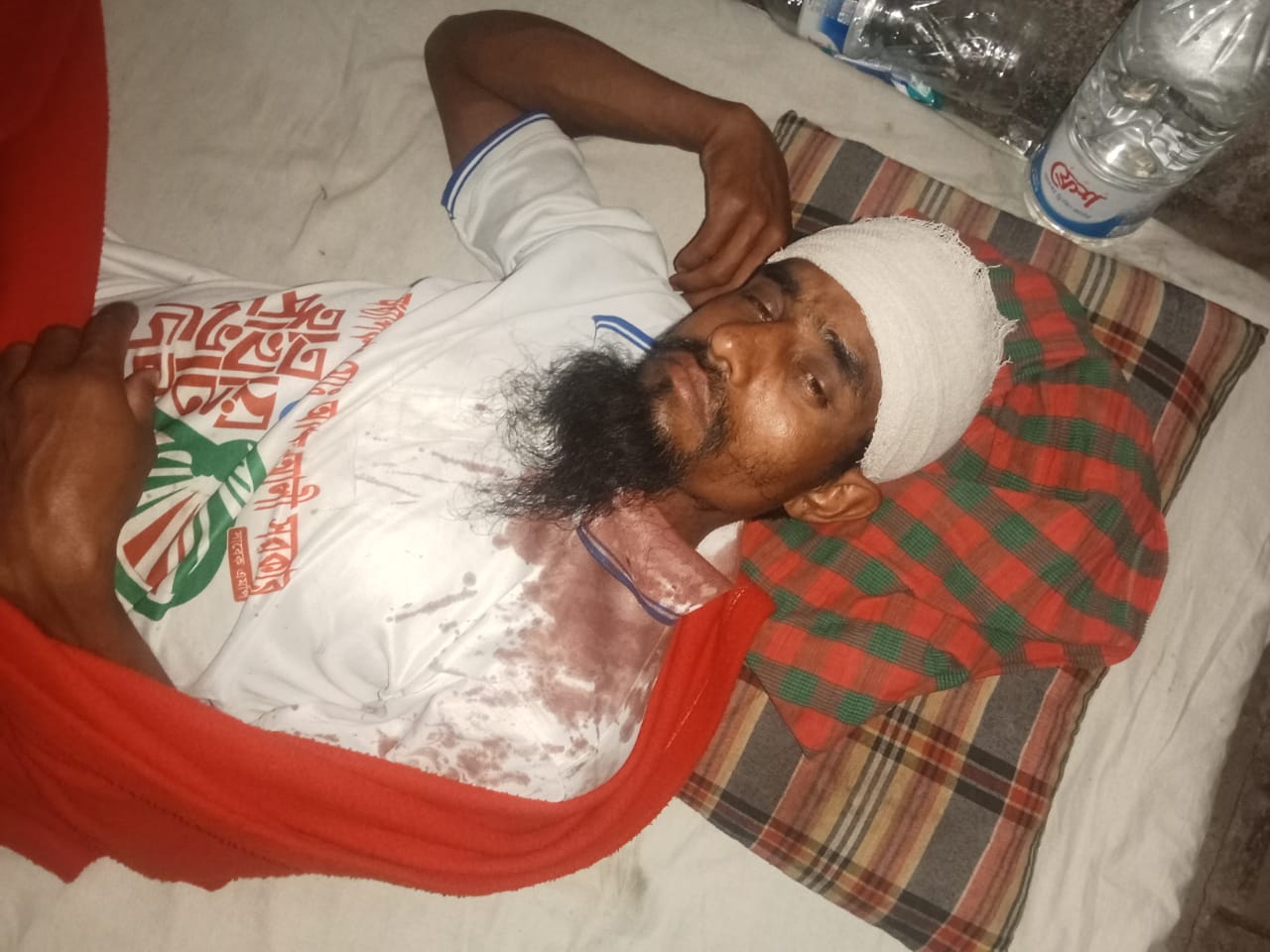 উলিপুরে জমি বিরোধের জেরে রক্তক্ষয়ী সংঘর্ষে আহত ১