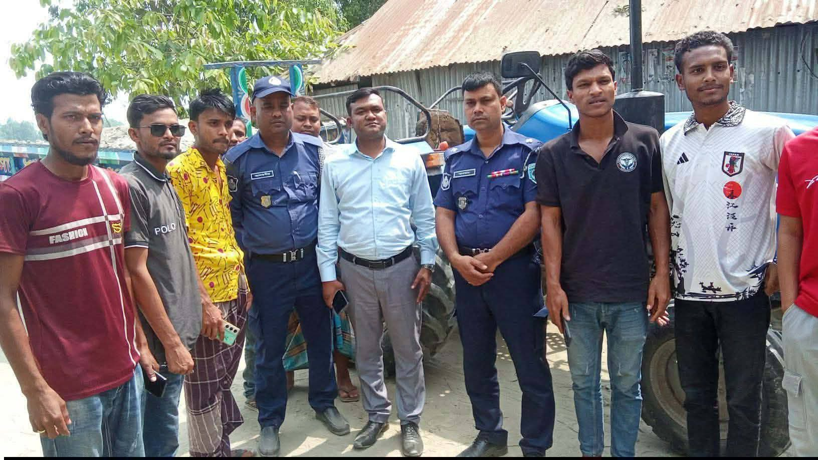 উলিপুরে অবৈধভাবে বালু উত্তোলন, জরিমানা ১২ হাজার টাকা