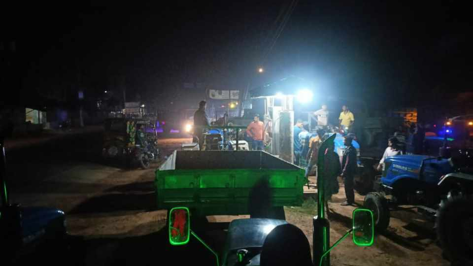 ভূরুঙ্গামারীর জয়মনি পেট্রোল পাম্পে রাতে মোটরসাইকেলের তেল মিলছে না