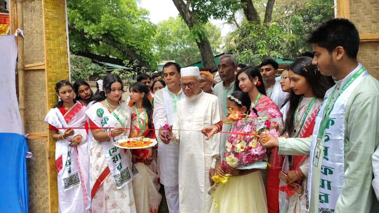 উলিপুরে ৩০ তম বইমেলার উদ্বোধনীয় অনুষ্ঠান অনুষ্ঠিত 