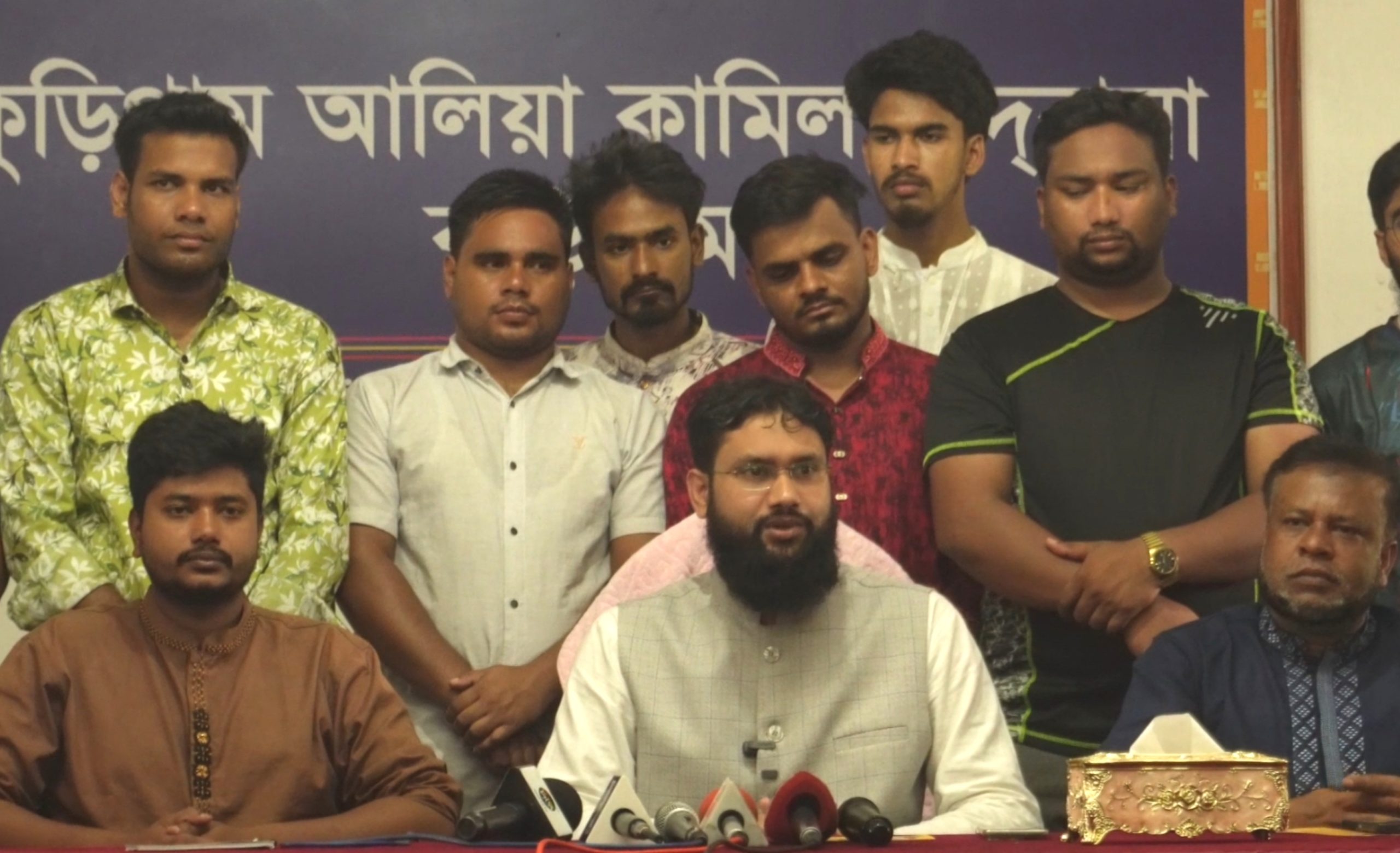 কুড়িগ্রামে প্রশাসনে সিন্ডিকেট ও দুর্নীতির অভিযোগ তুলে বিস্ফোরক মন্তব্য এমপি আতিকুর রহমান মোজাহিদের