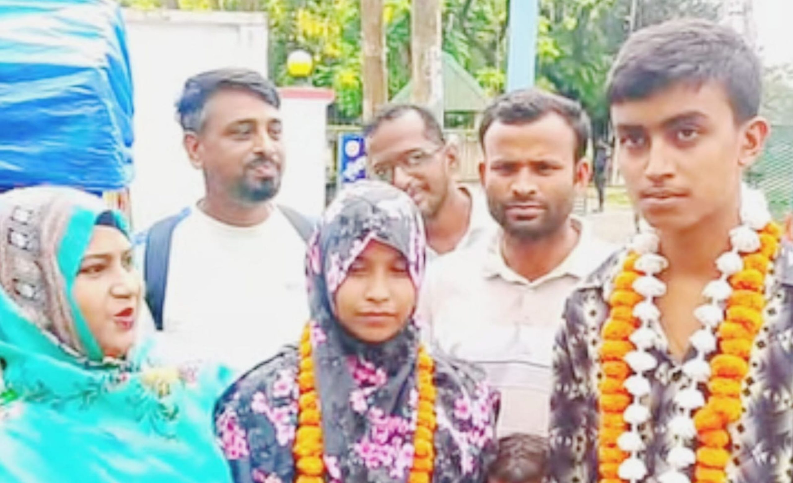 ভাইরাল প্রেমকাহিনির প্রেমিক কবির জামিনে মুক্ত, এলাকাজুড়ে স্বস্তি ও উৎসবের আমেজ
