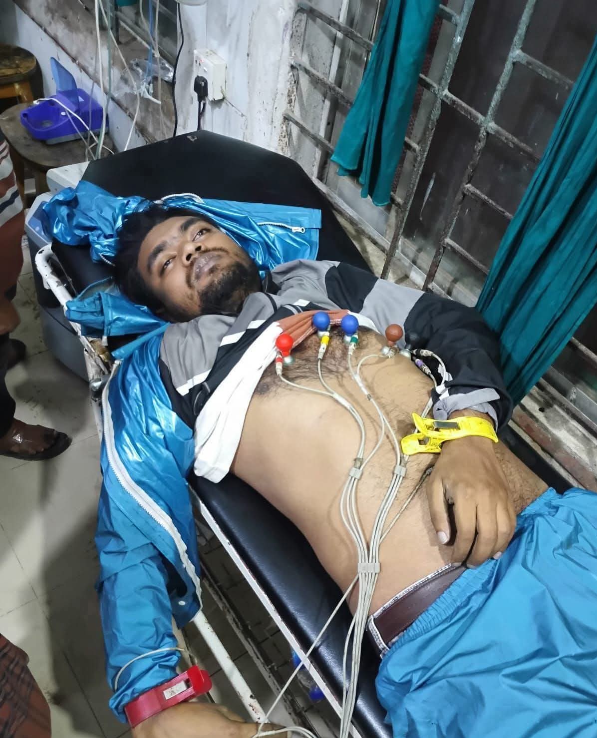 ঢাকা থেকে ফেরার পথে মোটরসাইকেল দুর্ঘটনায় প্রাণ গেল নাগেশ্বরীর যুবকের